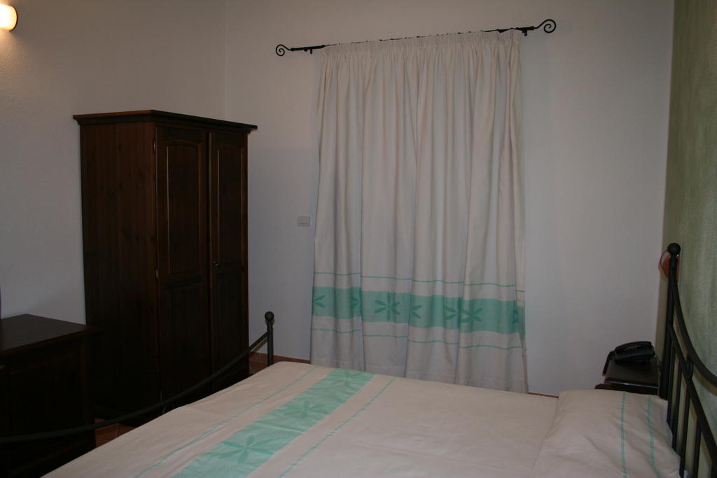 La Fattoria Hotel Castelsardo Ruang foto
